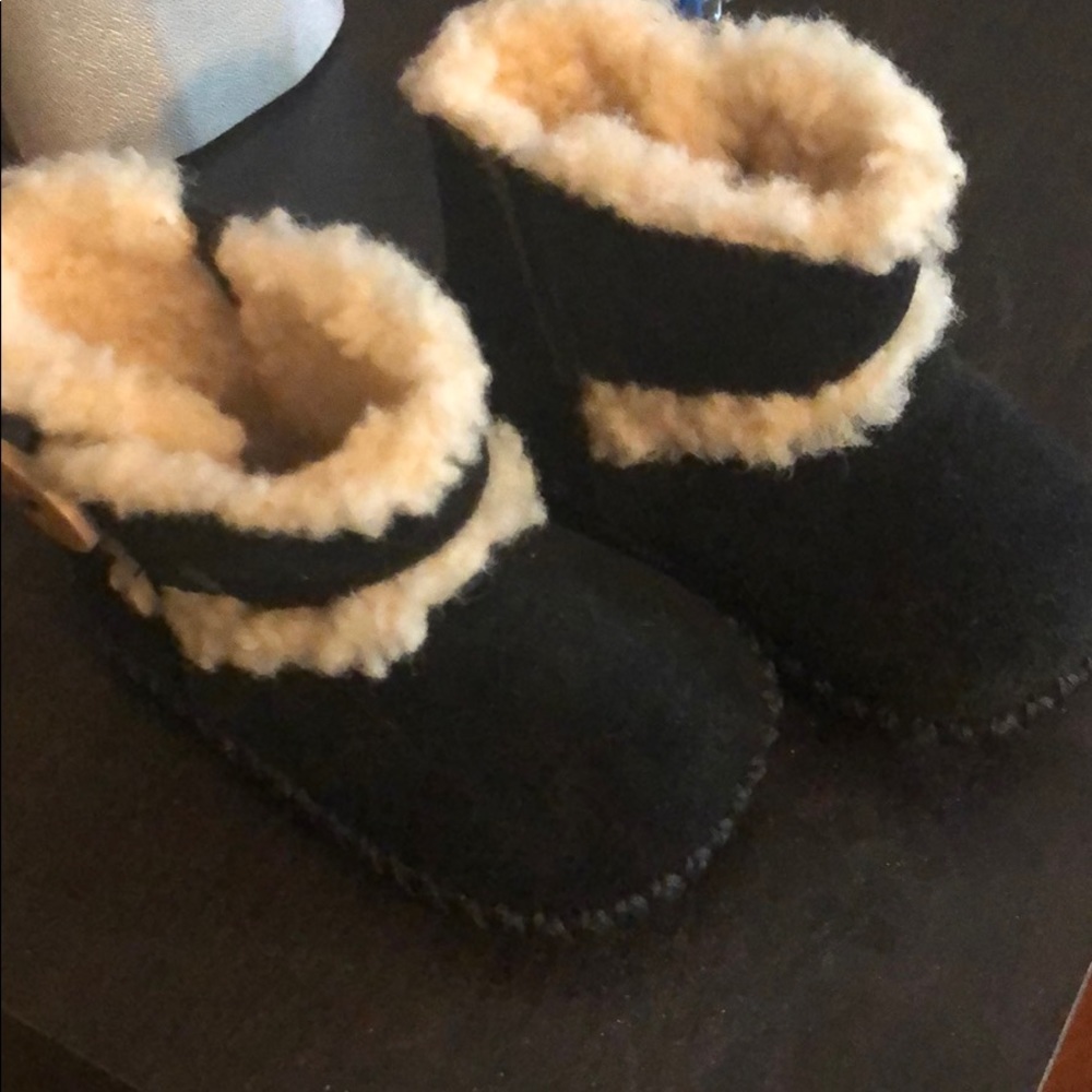 Newborn ugg boots